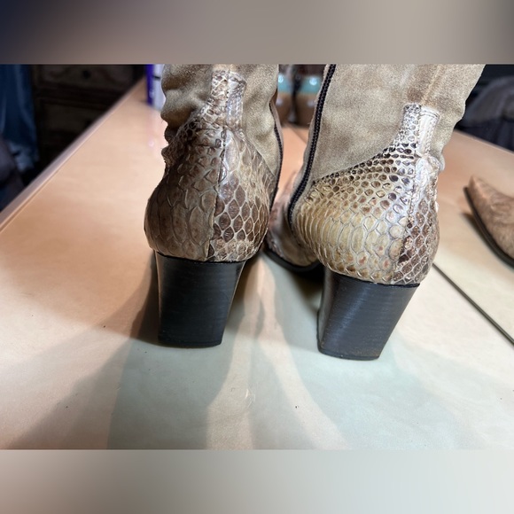 Janet & Janet Tan Leather studs & snake skin Distressed Boho Western Boots 36 - Picture 9 of 14